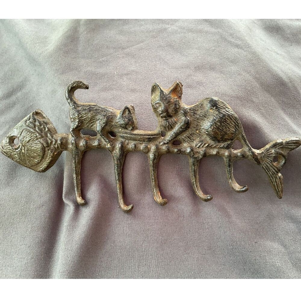 Vintage Cast Iron Fishbone Key Hanger